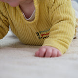 Langarmshirt mit Kinderrechte-Stickerei